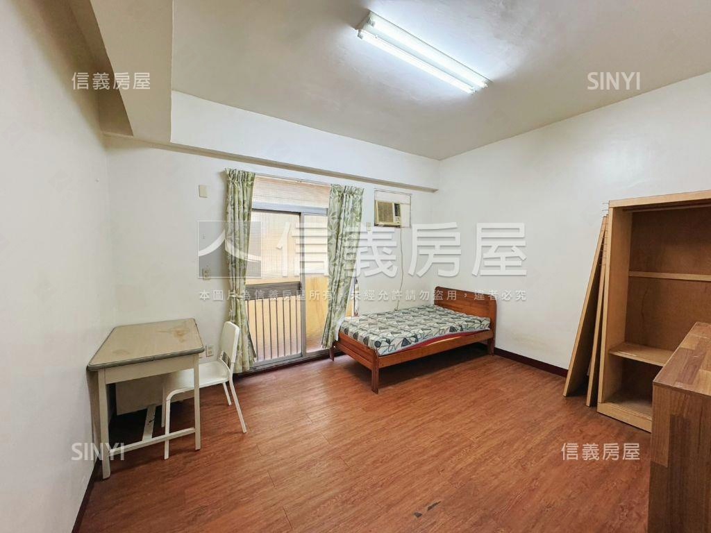 東區龍鳳大樓溫馨三房房屋室內格局與周邊環境