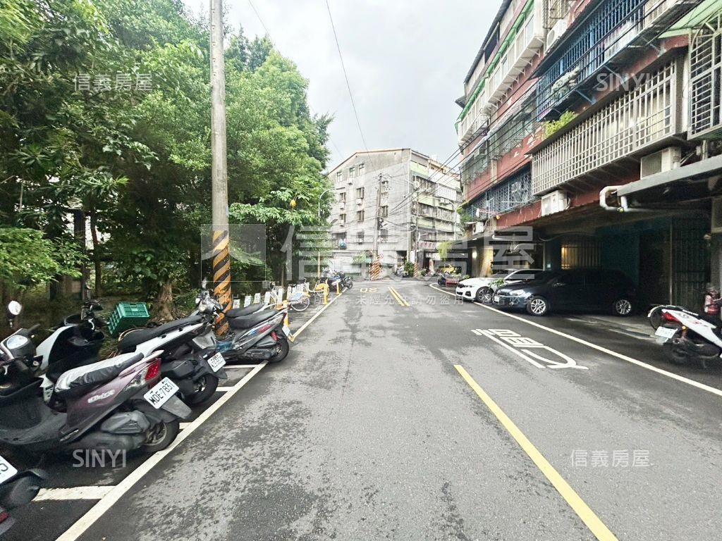 江翠站一樓住店辦方便停車房屋室內格局與周邊環境