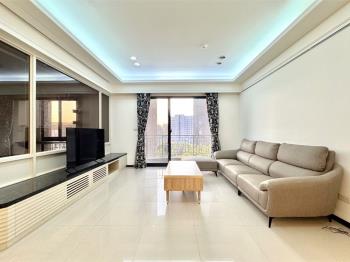 鼎真麗澤三房泳池名邸