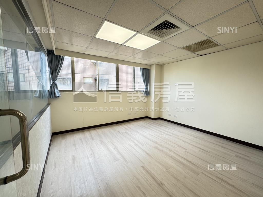 一層一戶公園首排採光商辦房屋室內格局與周邊環境