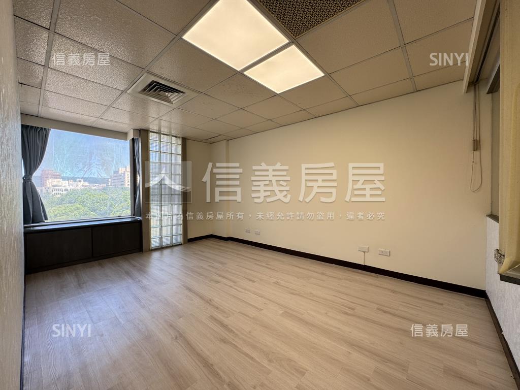 一層一戶公園首排採光商辦房屋室內格局與周邊環境