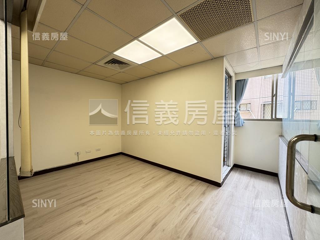 一層一戶公園首排採光商辦房屋室內格局與周邊環境