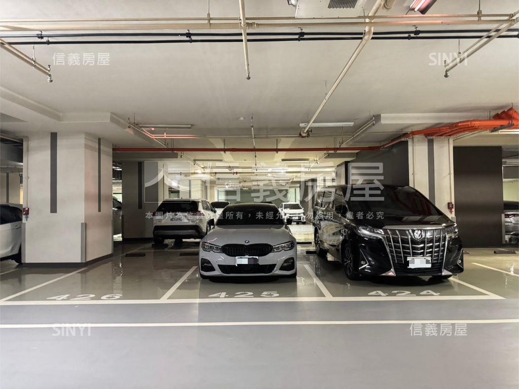 ＢＨＷ鼎盛商辦Ａ棟獨戶房屋室內格局與周邊環境