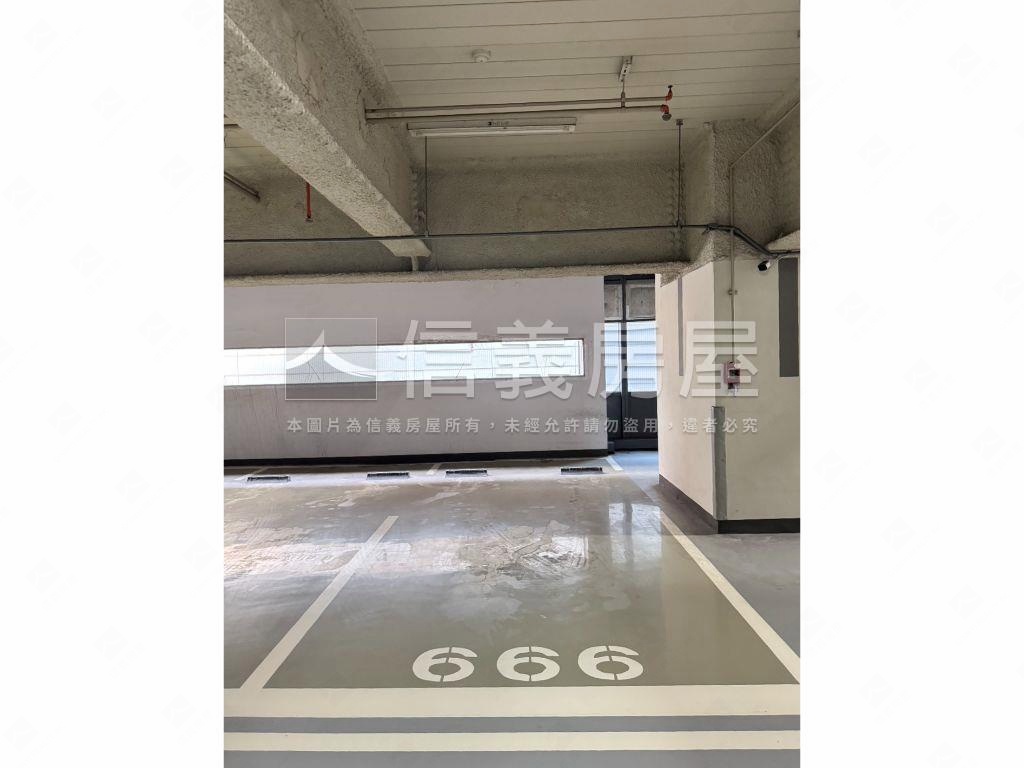 ＢＨＷ鼎盛商辦Ａ棟獨戶房屋室內格局與周邊環境