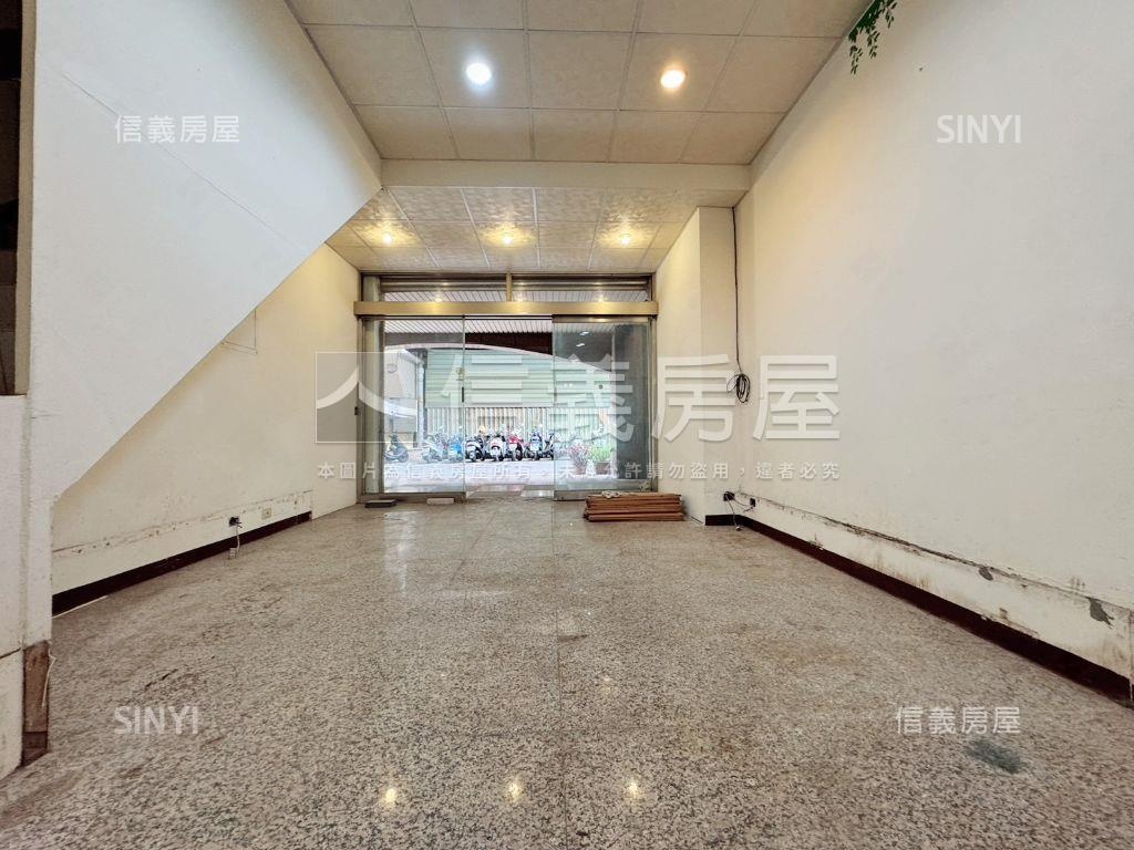 光復路旁。培英學區優住店房屋室內格局與周邊環境