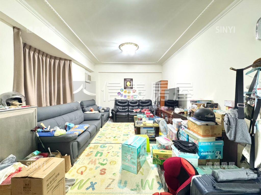 專任大面寬邊間美別墅房屋室內格局與周邊環境