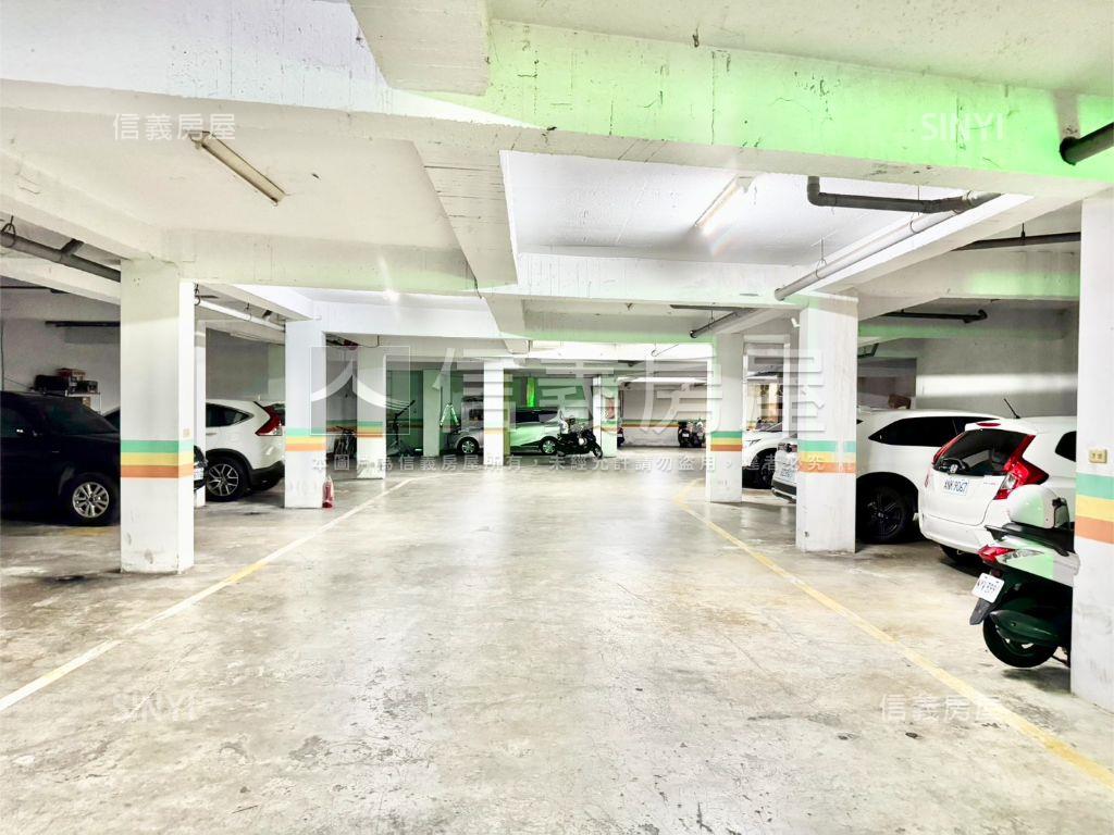 專任大面寬邊間美別墅房屋室內格局與周邊環境