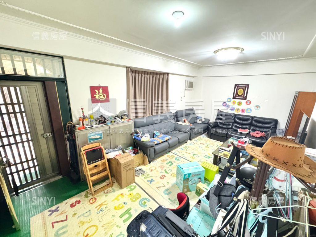 專任大面寬邊間美別墅房屋室內格局與周邊環境