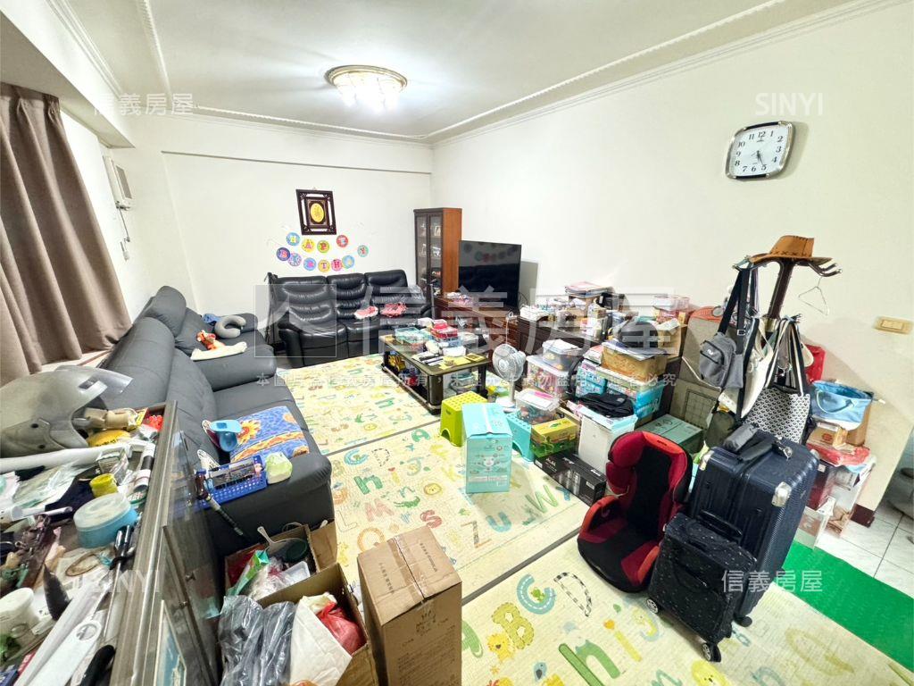 專任大面寬邊間美別墅房屋室內格局與周邊環境