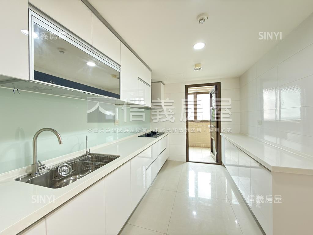 大觀花園景觀四房雙車位房屋室內格局與周邊環境