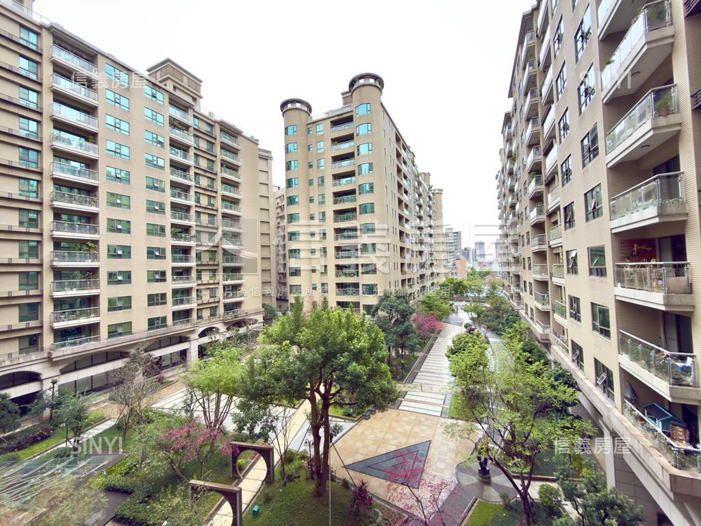 大觀花園景觀四房雙車位房屋室內格局與周邊環境