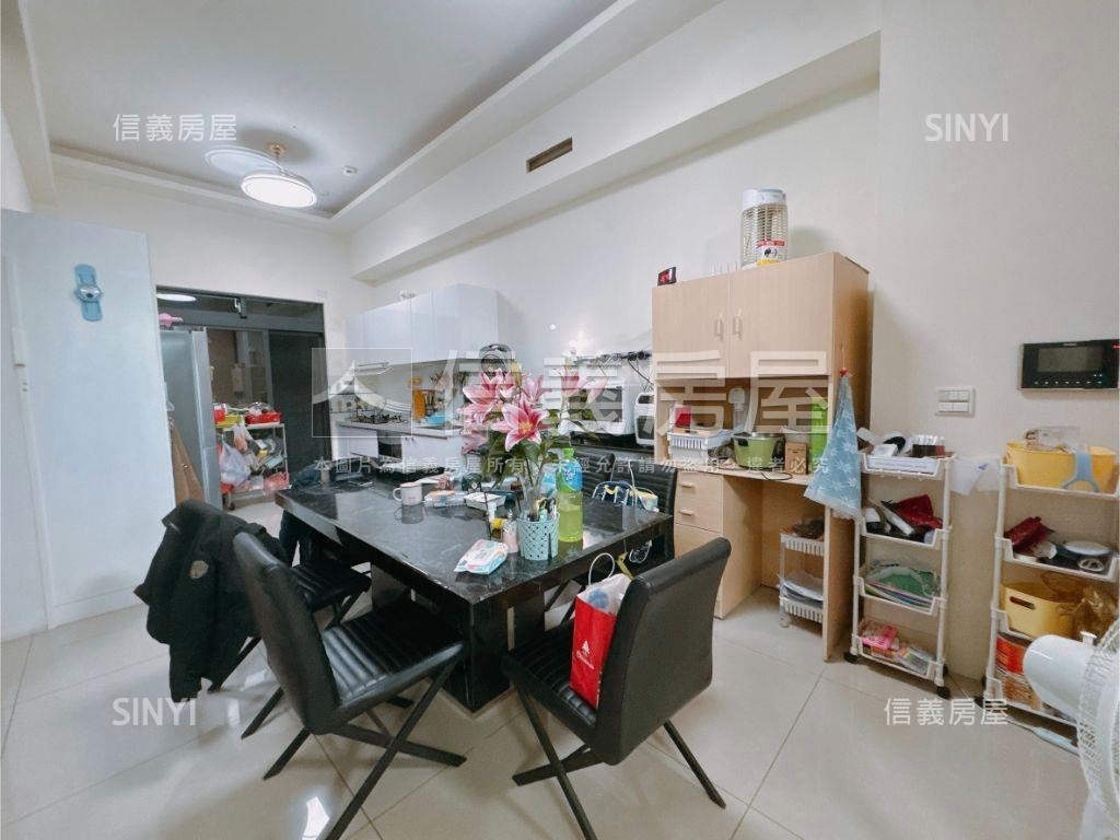 佑崧千匯臨路美墅房屋室內格局與周邊環境