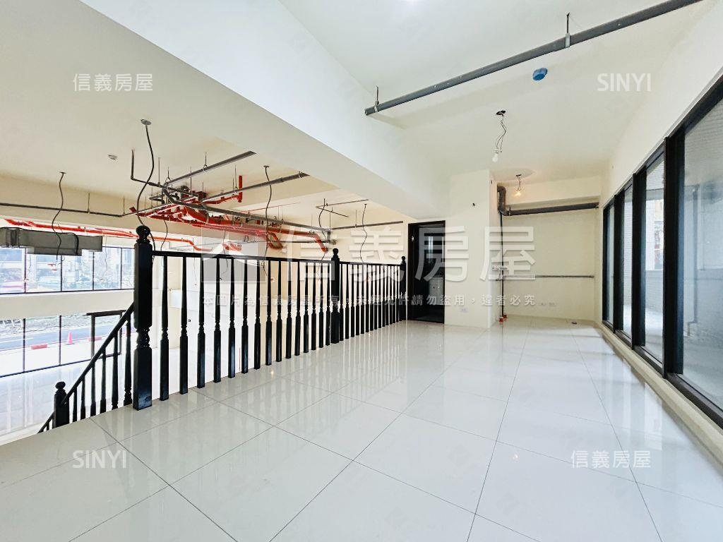 水漾。稀有大坪數店面房屋室內格局與周邊環境