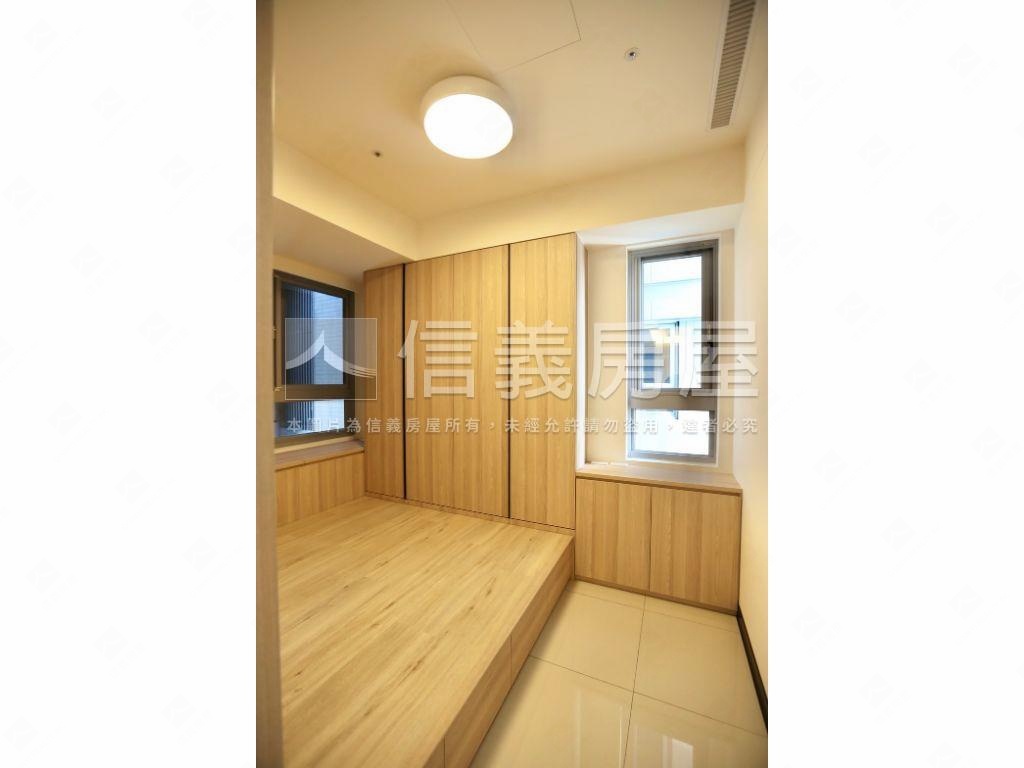 世紀雙星｜２房２衛視野宅房屋室內格局與周邊環境