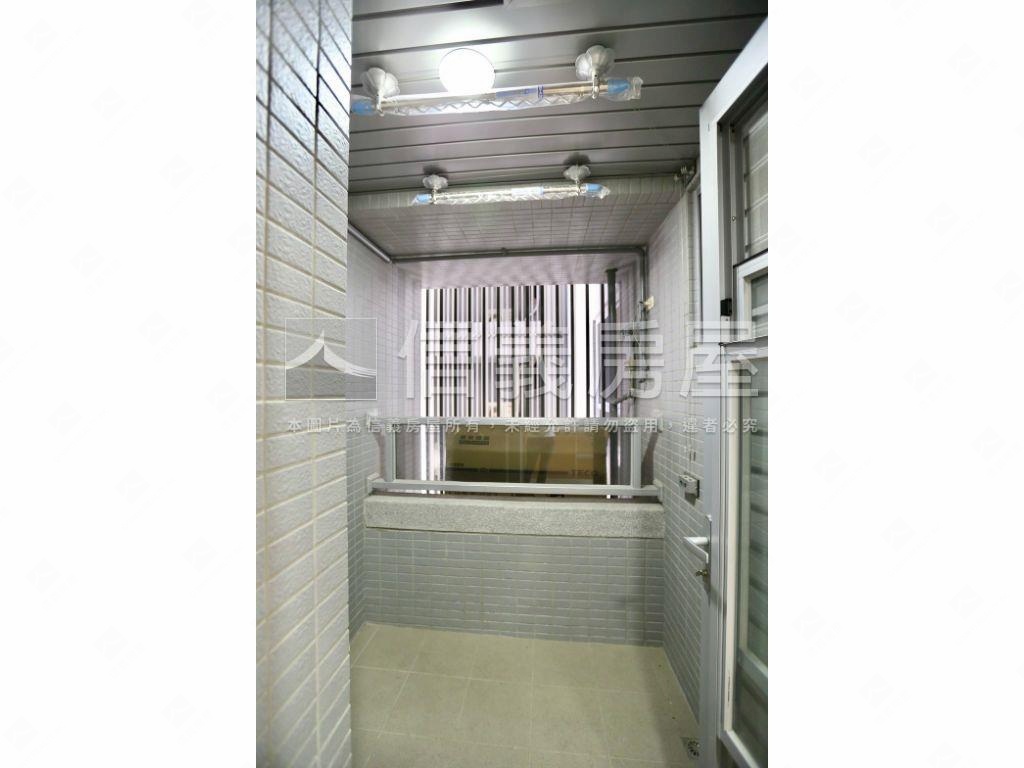 世紀雙星｜２房２衛視野宅房屋室內格局與周邊環境