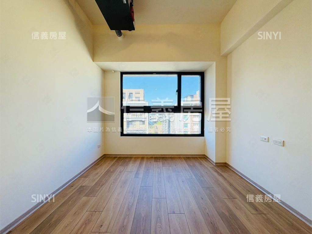 專任「新」勝旺居兩房車位房屋室內格局與周邊環境