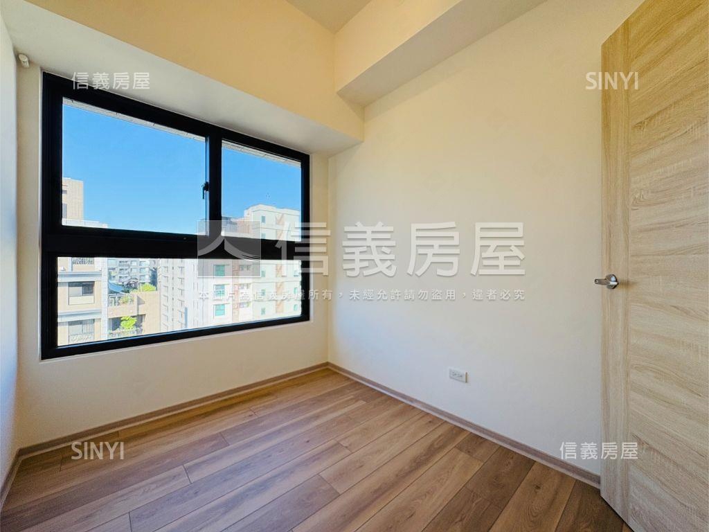 專任「新」勝旺居兩房車位房屋室內格局與周邊環境