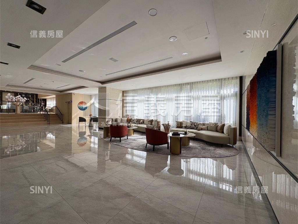 專任「新」勝旺居兩房車位房屋室內格局與周邊環境