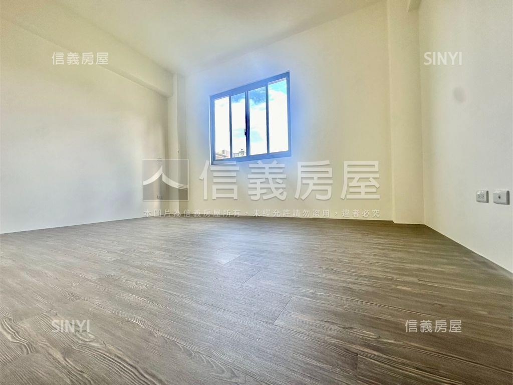 鳳凰路全新未入住美別墅Ｂ房屋室內格局與周邊環境