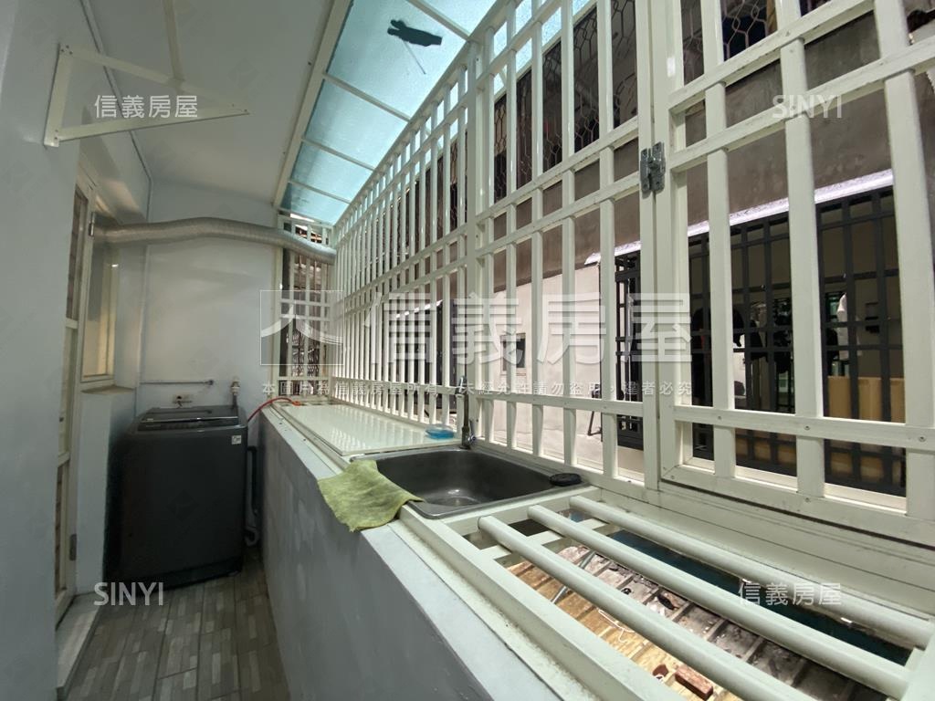 中清路２樓裝潢美寓房屋室內格局與周邊環境