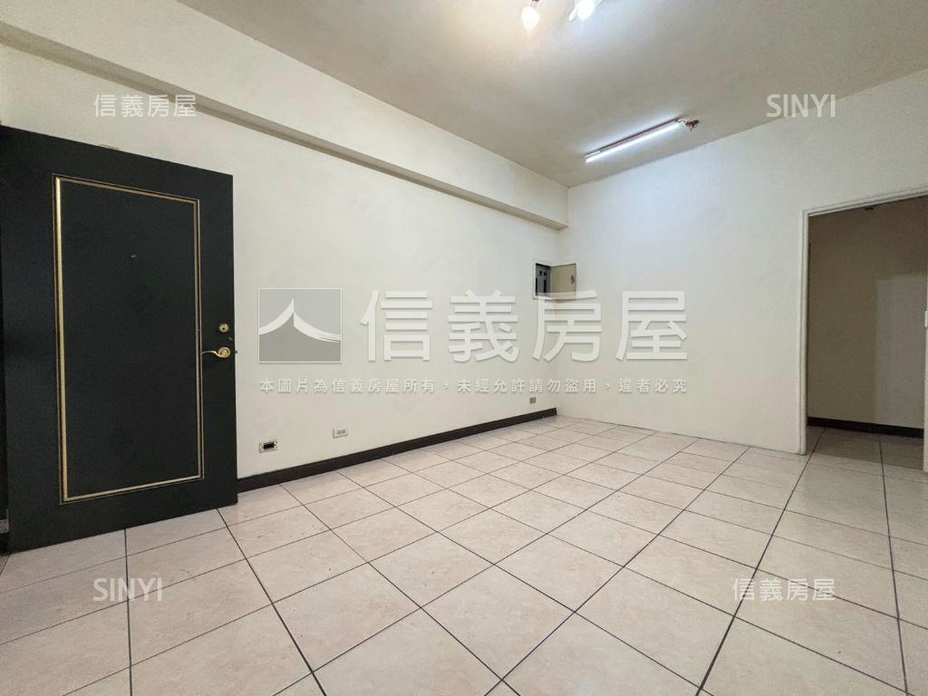 近板橋。延和路魔術大空間房屋室內格局與周邊環境