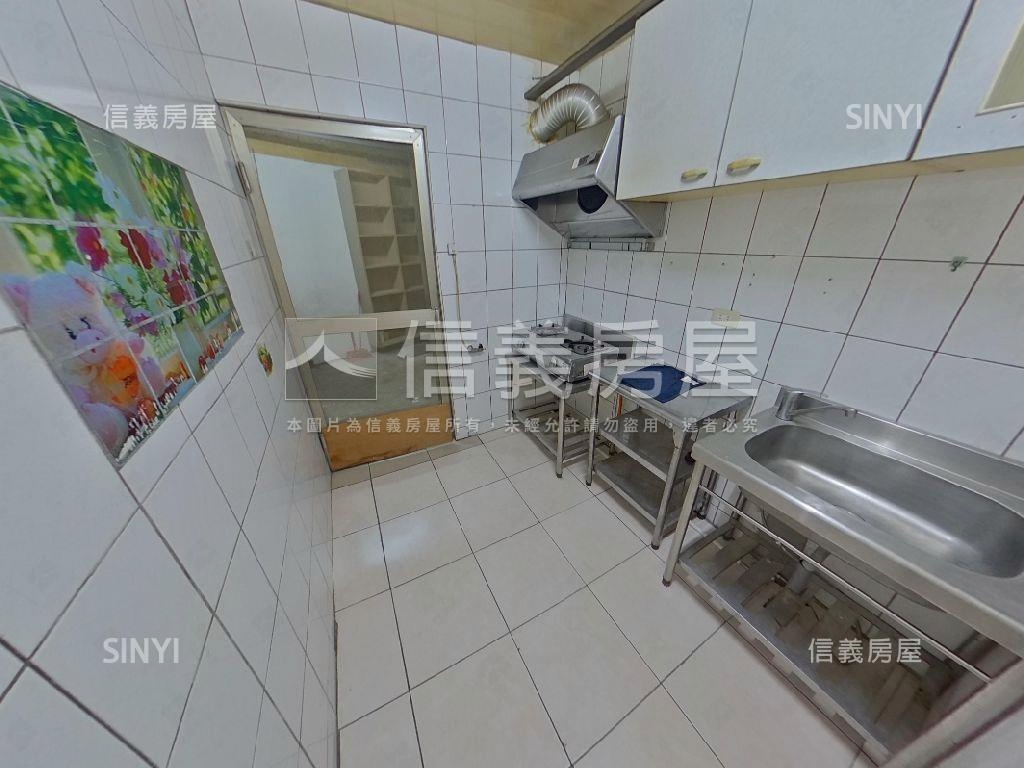 近板橋。延和路魔術大空間房屋室內格局與周邊環境