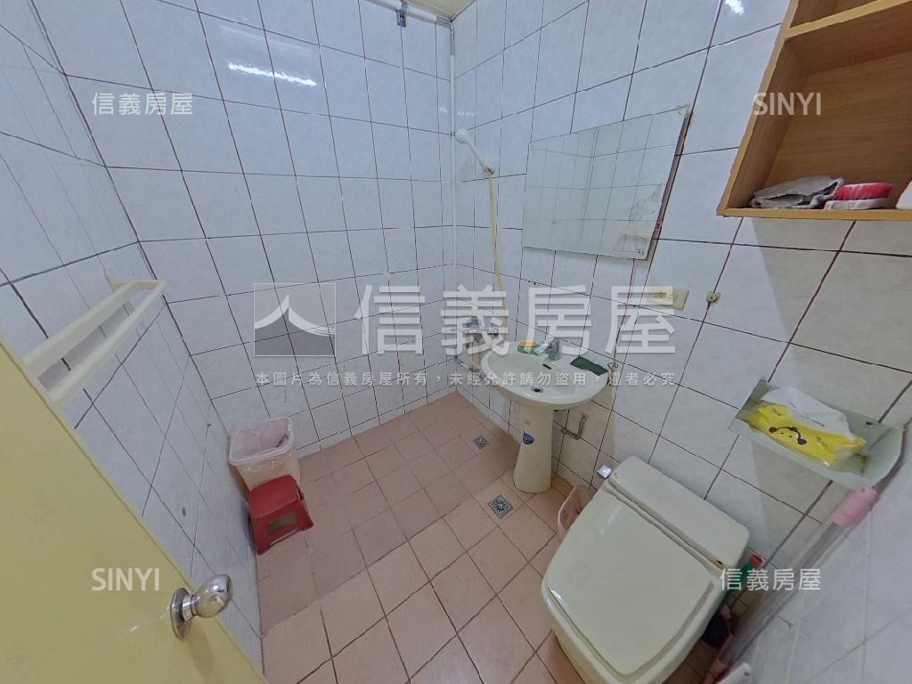近板橋。延和路魔術大空間房屋室內格局與周邊環境