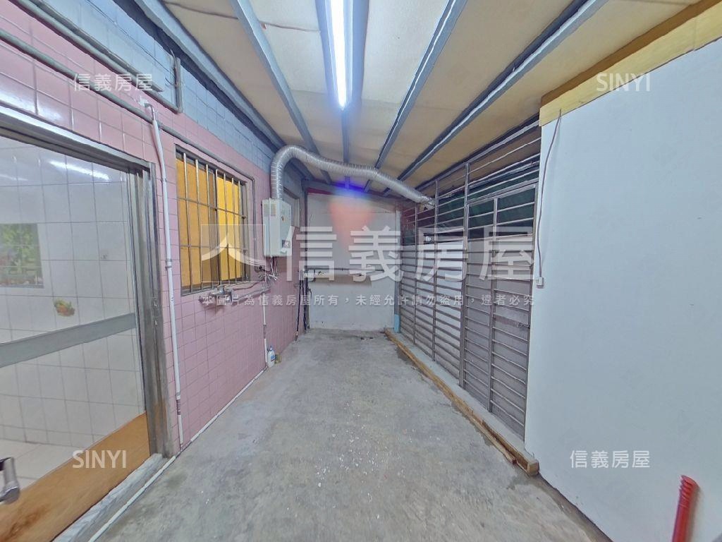 近板橋。延和路魔術大空間房屋室內格局與周邊環境