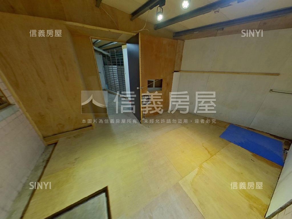 近板橋。延和路魔術大空間房屋室內格局與周邊環境