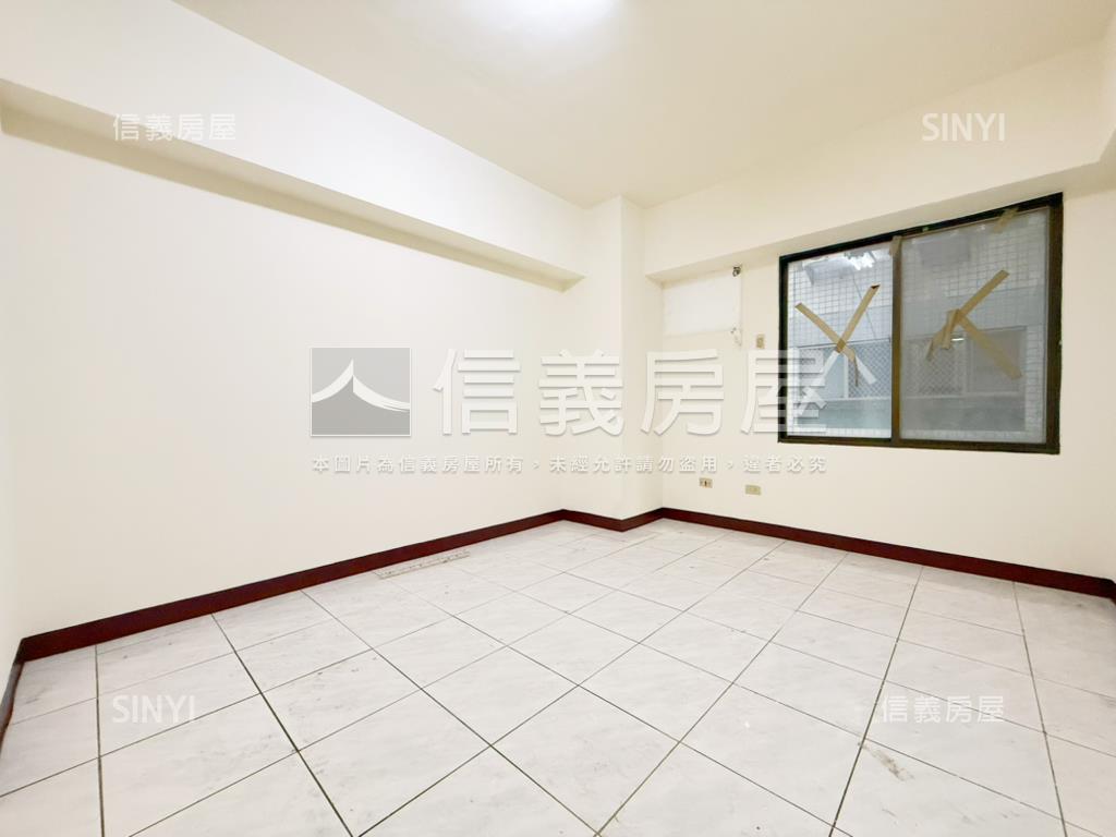 柳川旁精緻三房房屋室內格局與周邊環境