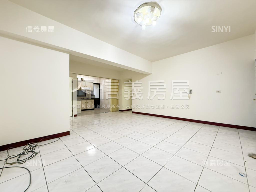 柳川旁精緻三房房屋室內格局與周邊環境