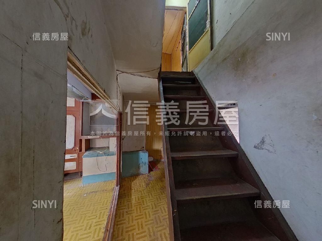 אֵל桂林路透天房屋室內格局與周邊環境