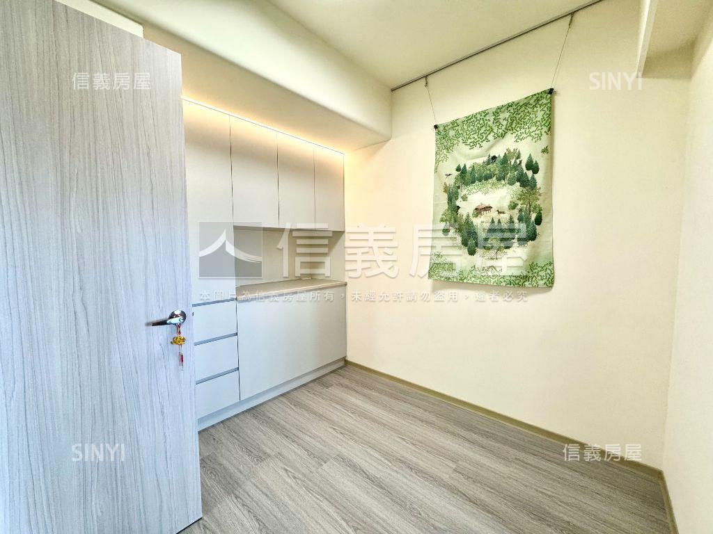 ＶＶＳ１稀有兩房裝潢戶房屋室內格局與周邊環境