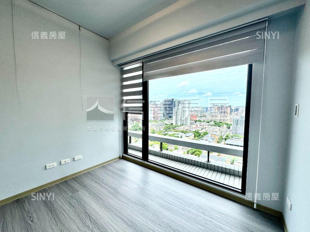 ＶＶＳ１稀有兩房裝潢戶房屋室內格局與周邊環境