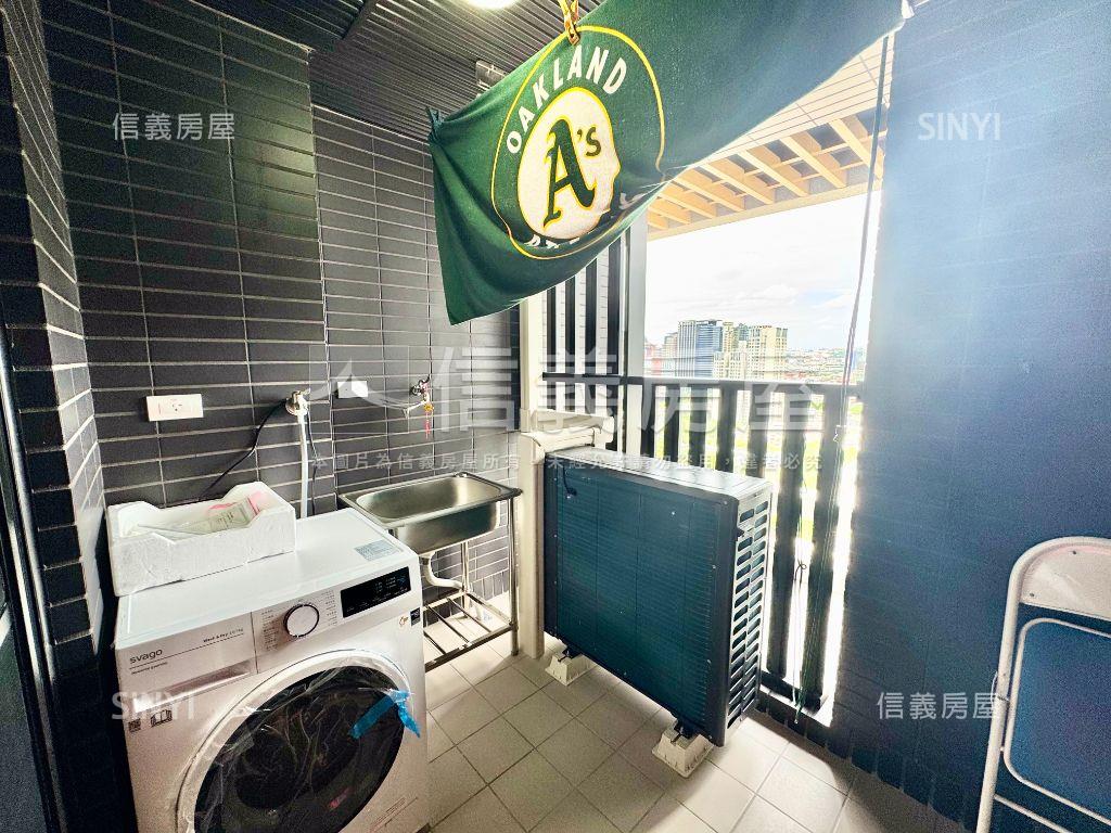 ＶＶＳ１稀有兩房裝潢戶房屋室內格局與周邊環境