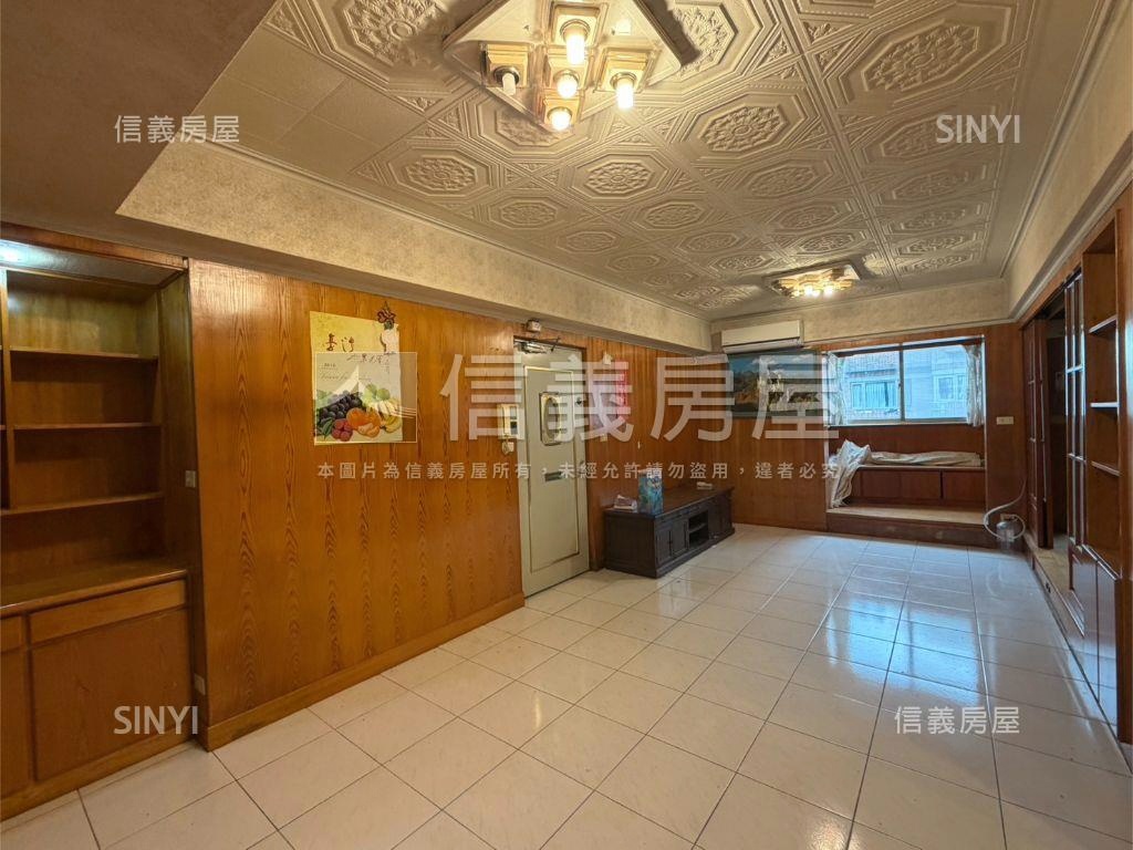 專任早安大直首選三房房屋室內格局與周邊環境