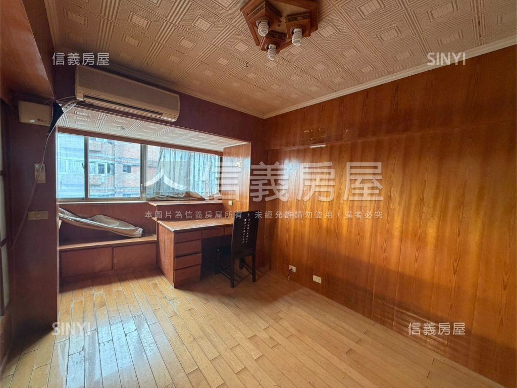 專任早安大直首選三房房屋室內格局與周邊環境