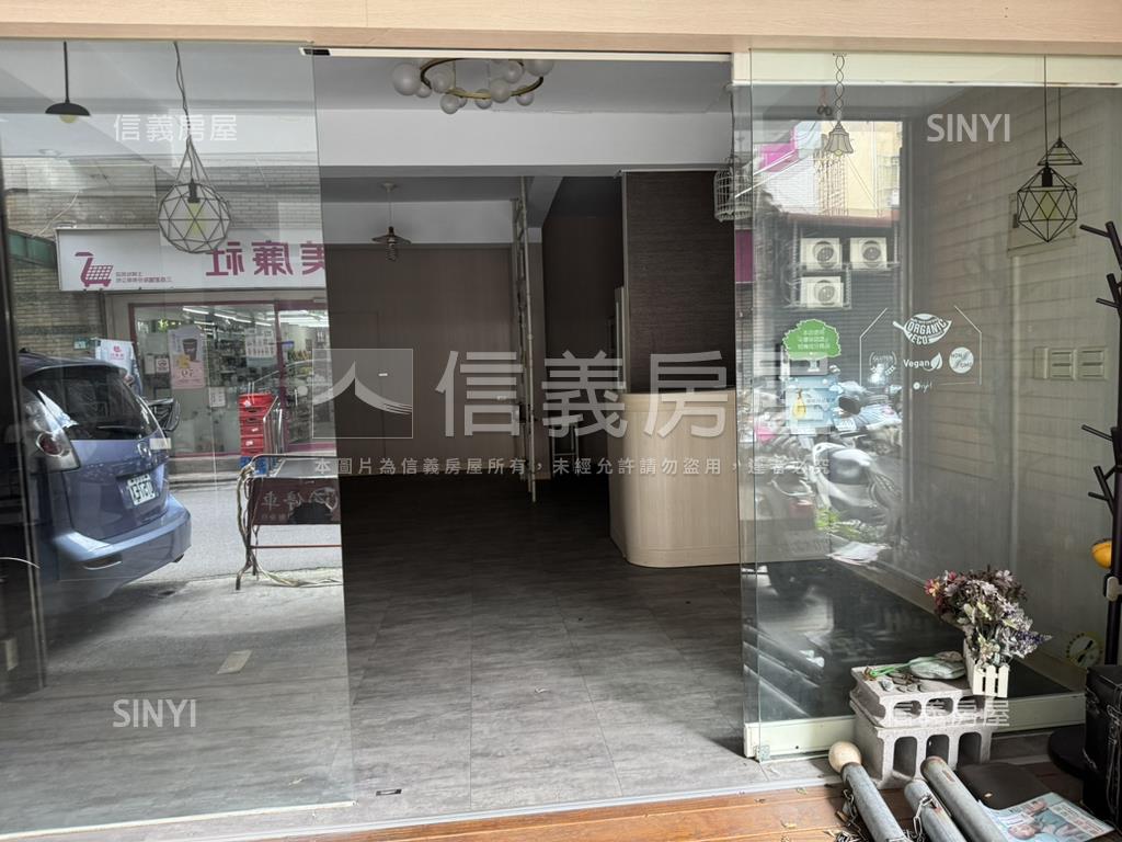 海山捷運站旁停車方便一樓房屋室內格局與周邊環境