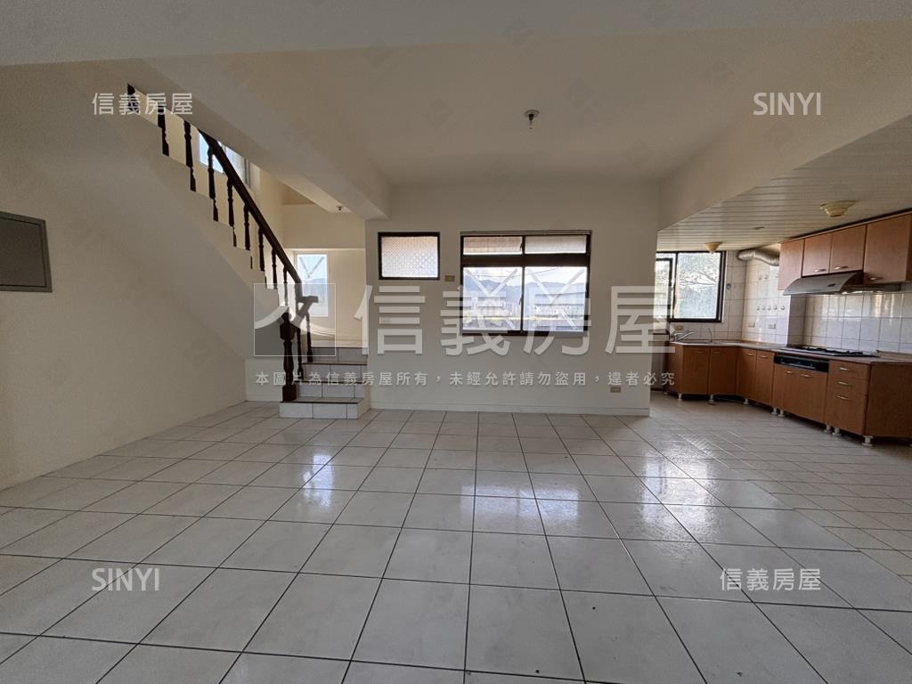 伯爵七代．樓中樓房屋室內格局與周邊環境