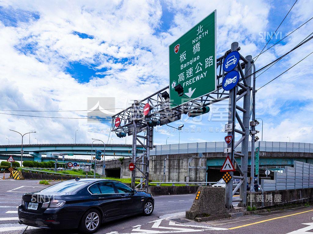 新濠岳房屋室內格局與周邊環境