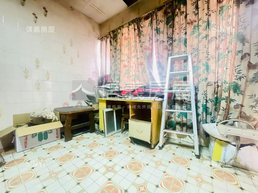 中西區近美術館黃金店面房屋室內格局與周邊環境