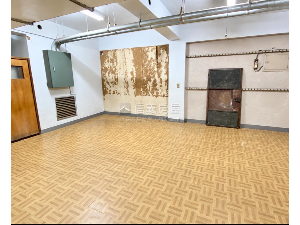 潮州庭院車庫面寬住辦房屋室內格局與周邊環境