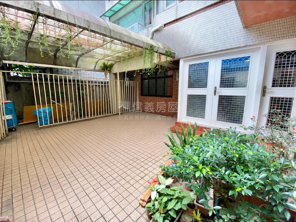 潮州庭院車庫面寬住辦房屋室內格局與周邊環境