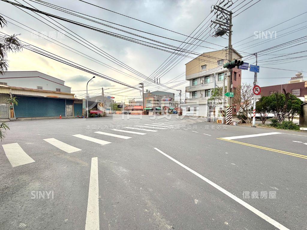 官田臨路約１５米百坪地Ｂ房屋室內格局與周邊環境