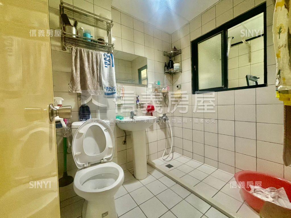 屋主用心大空間近捷運頂加房屋室內格局與周邊環境