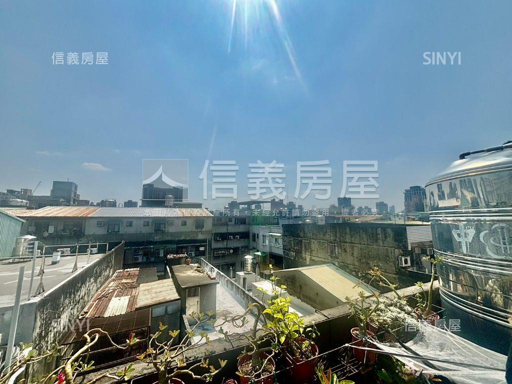 屋主用心大空間近捷運頂加房屋室內格局與周邊環境