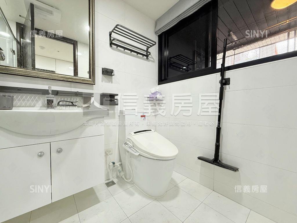 稀有海洋都心３期１房車位房屋室內格局與周邊環境