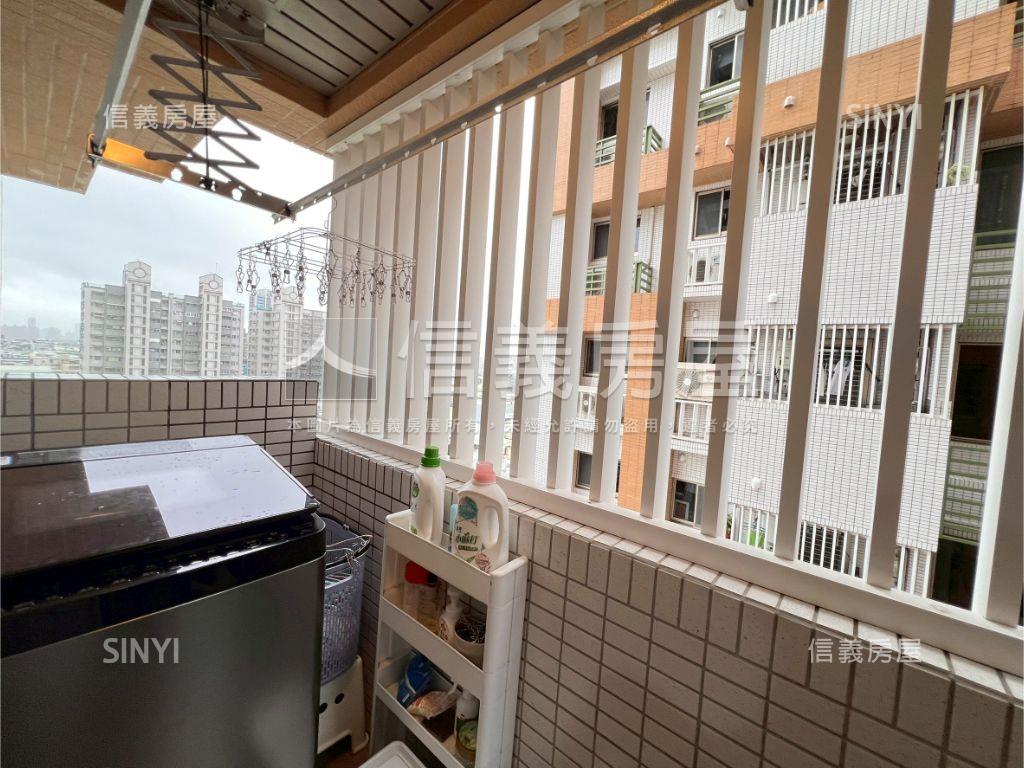 微笑時代精美三房平車房屋室內格局與周邊環境