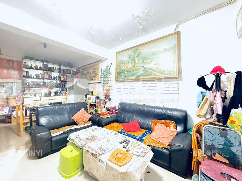 低總價北醫優質頂加房屋室內格局與周邊環境