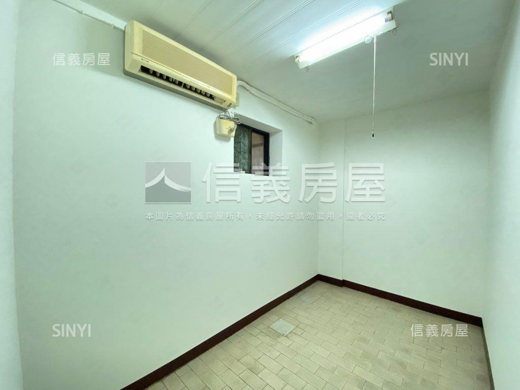 近台電捷運一樓土持多房屋室內格局與周邊環境